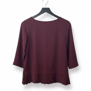J. Jill Deep Burgundy Apparel pleated hem blouse 3/4 sleeve ruffle hem size xs